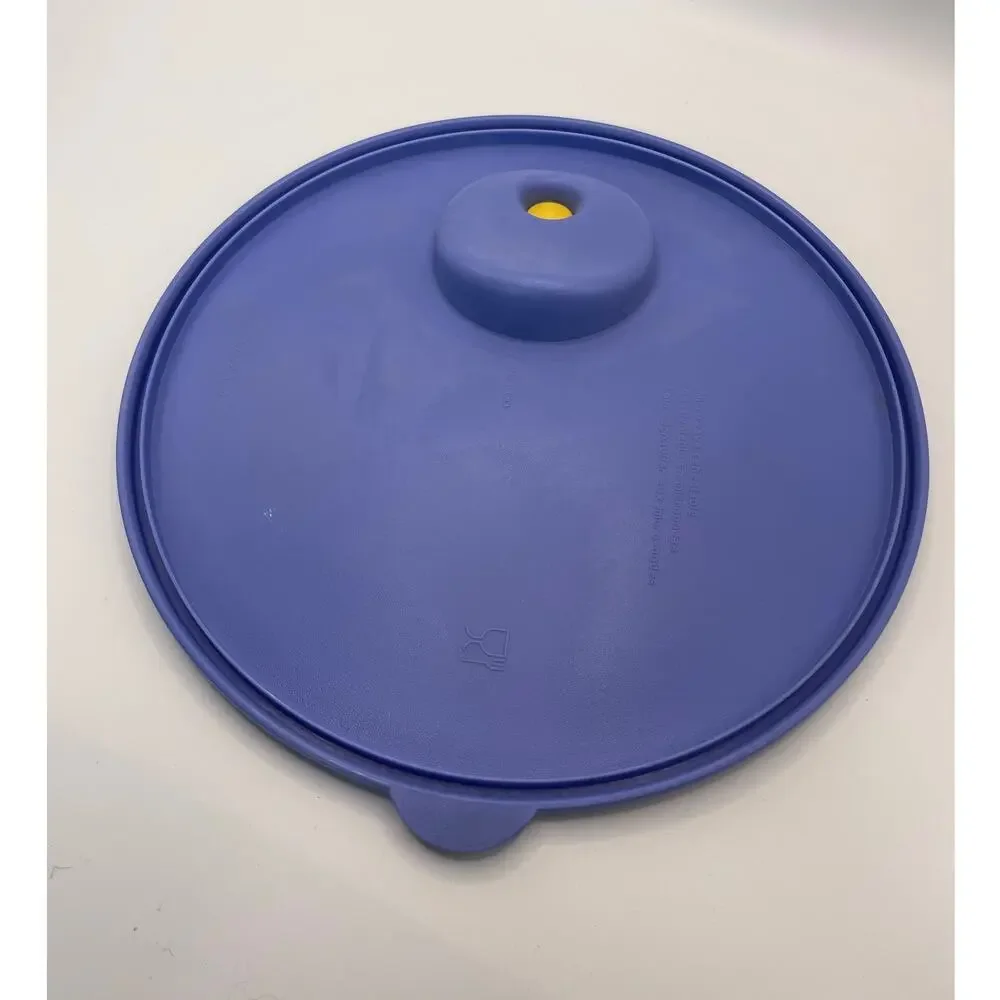 Tupperware CrystalWave Blue Microwave Vented Bowl Replacement Lid 3702A Vintage